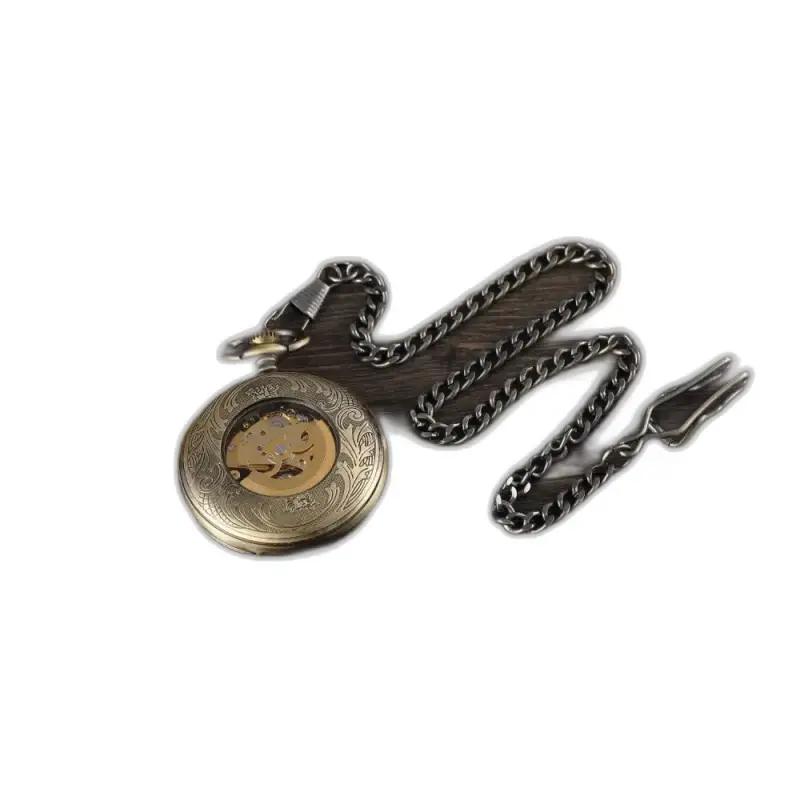 Reloj de bolsillo adornado de lujo con relieve dorado, ideal para un estilo chic