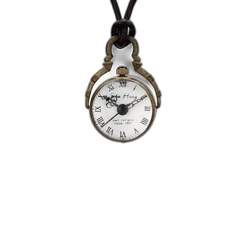 Reloj colgante mecánico vintage de bronce con elegantes números romanos